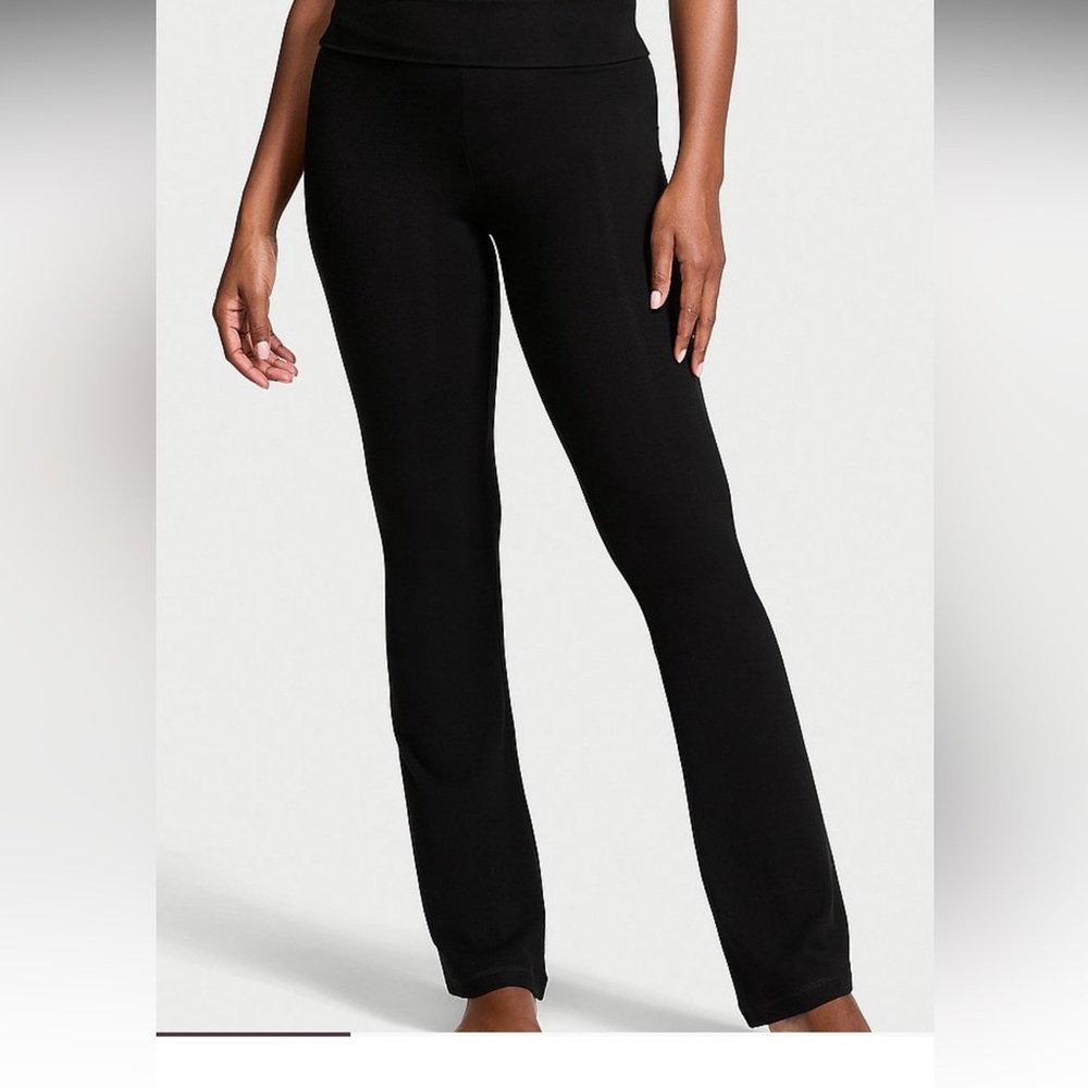 NWT! Victoria's Secret VSX Black Foldover Flare Leggings